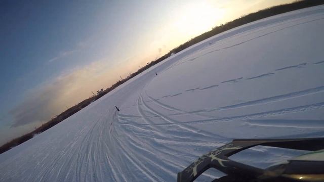 20160104 Мотокросс. Тренировка на льду. Перетормозил