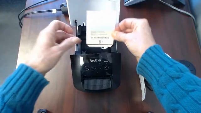 Cleaning a Brother QL700-800 Series Printer смотреть онлайн