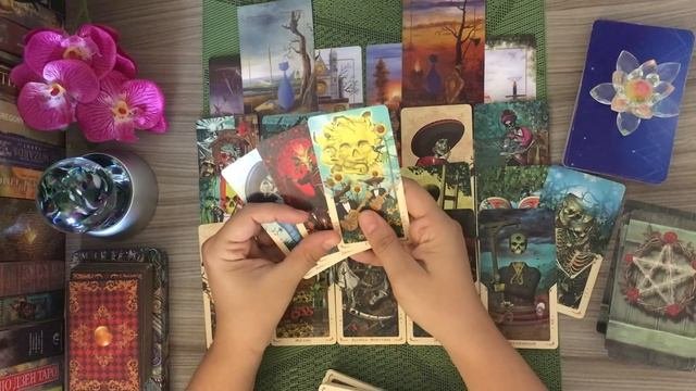 Сплетники за вашей спиной. Что они говорят о вас. Кому вы не даете покоя и чем.