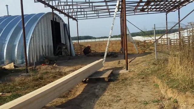 Сенник. Навес для сена овцам в Дошино.