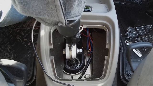 Лада Калина 1119: Звон (дребезг) рычага КПП - Фторопластовые втулки (1080p) смотреть онлайн