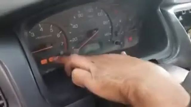 Como borrar los fallos del panel del coche