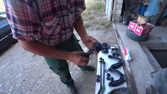 Ремонт VW LT 28 Демонстрация отреставрированных рычагов и суппортов смотреть онлайн