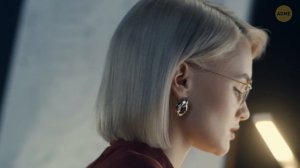 Покажите мне свои ногти, и я буду знать о вас все