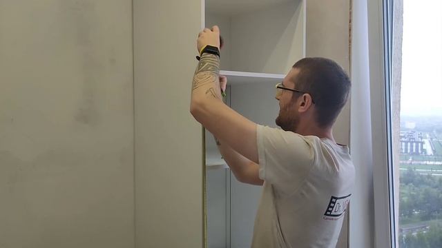 Перепутали фасады, переделываем кухню за "пропавшим" сборщиком смотреть онлайн