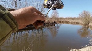 Первая рыбалка 2021. Джиг на микроречке. Спиннинг весной в марте.