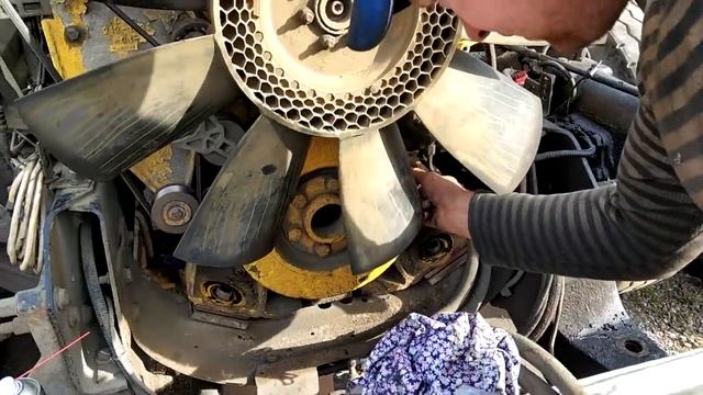 INTERNATIONAL 9400I C-15, замена радиатора смотреть онлайн