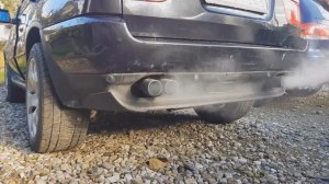 BMW X5 E53 4.4. EXHAUST SOUND/COLD START (NO MUFFLERS)
