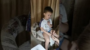 Маленький почемучка ? Делаем детский маникюр.