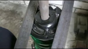 Приспособление для разборки стоек.