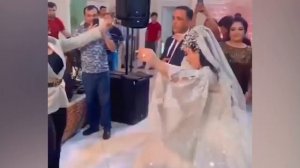 Дар туйи Зузу ба Сабринаи Назри чи шуд?