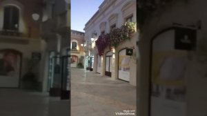 Испанская торговая деревня ,,La Roca Village,,- рай для шопоголиков. Barcelona.2021.