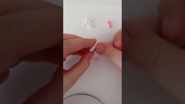 туториал на серёжки из бисера своими руками??