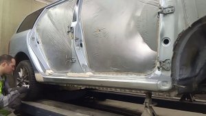 Toyota Corolla Fielder готовим к покраске переваренные пороги