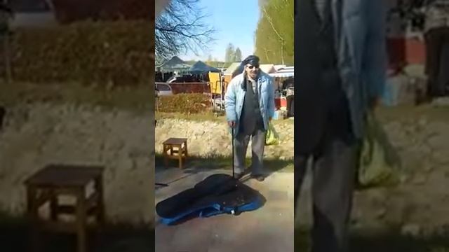 "миллион алых роз" на улице смотреть онлайн