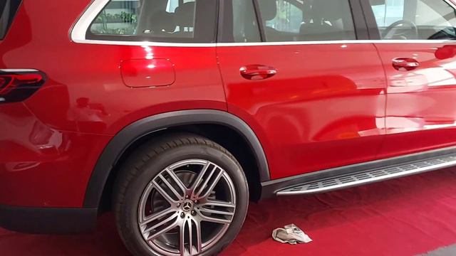 GLS400d 2020... Mercedes Benz Walk-around..Interior...Exterior...Red with Black Interior..... смотреть онлайн