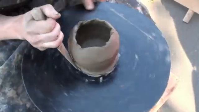 Ручной гончарный круг