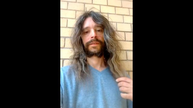 Длинные волосы и свистковый регистр на вдохе!(2-4 октавы)(5-7) смотреть онлайн