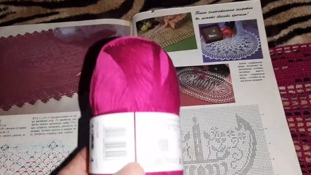 Салфетка крючком в технике филейное вязание.