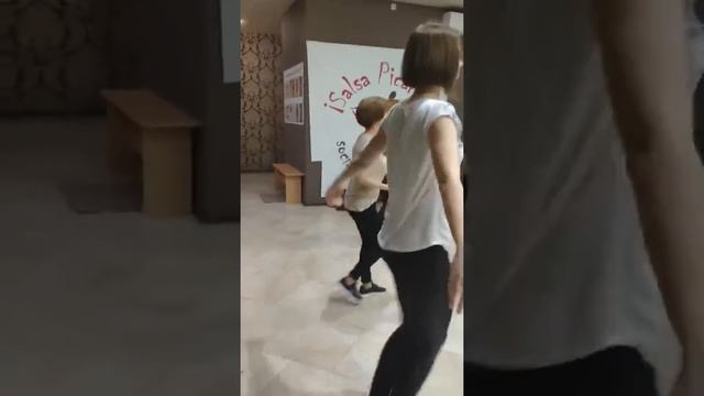 сальса в Сальса Пиканте в рамках курсов театра Южный Маяк смотреть онлайн