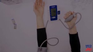 Полуавтоматический тонометр Omron M1 Eco
