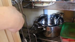 Удобная кухня #5. ИКЕА. Хранение в угловых шкафах. Механизм ВОЛШЕБНЫЙ УГОЛОК.  Мои крышки