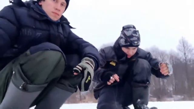 BLOG:Встреча Нового года!!!И небольшой сюжет о рыбалке.#рыбалка2022 смотреть онлайн