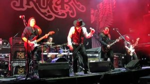 Divlje Jagode & Tony Martin (live Arena ZG)
