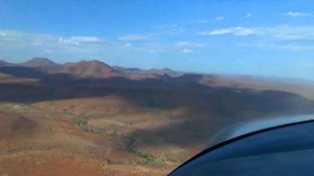 Черный Носорог – Африканский Тяжеловес! Вот Почему Носорогов Перевозят на Вертолете! смотреть онлайн