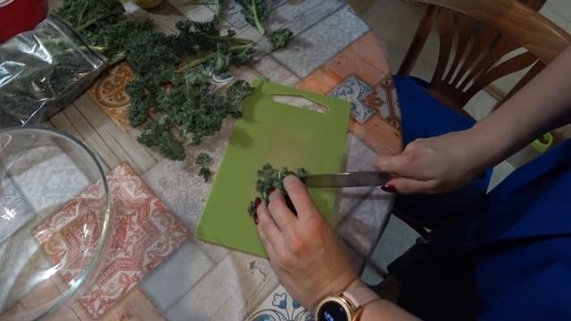 Салат из капусты Кейл. смотреть онлайн