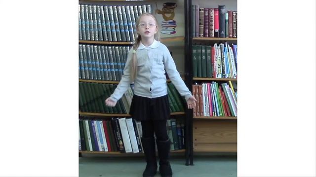 Страна читающая — Виктория Седельникова читает произведение «Гномики» К. Д. Бальмонта смотреть онлайн