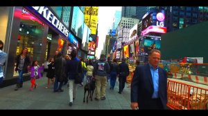 Off Leash Heeling in Times Square, NYC with 8 month old Doberman-Long Island Dog Trainer