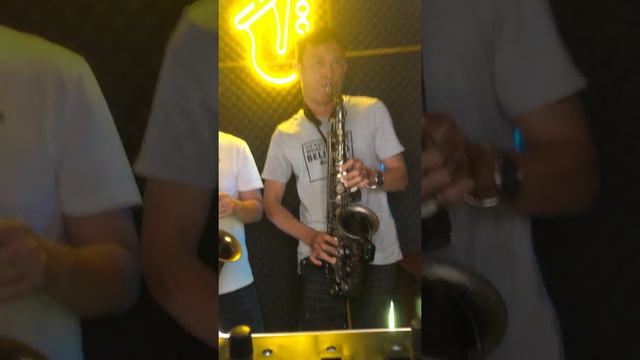 Sway смотреть онлайн