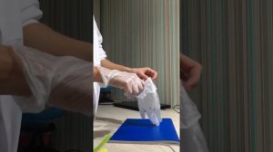 Правила надевания стерильных перчаток.