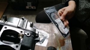 kawasaki zzr 250,поршни пробиты свечами зажигания ,ремонт двигателя ,запчасти оригинал