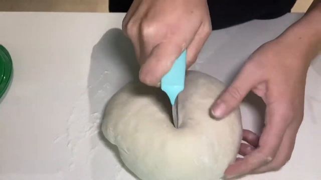 Дрожжевое тесто для мини пиццы. Мини пицца. Рецепт маленьких пицц.