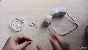 Нежный ободок с бусинками.DIY
