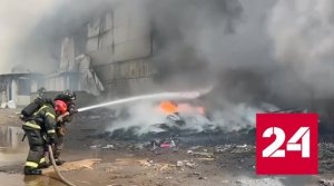 Пожар на юго-востоке столицы тушат с воздуха - Россия 24