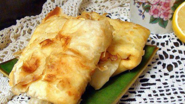 Лаваш, с яйцом и жареным сыром. Мой идеальный завтрак.
