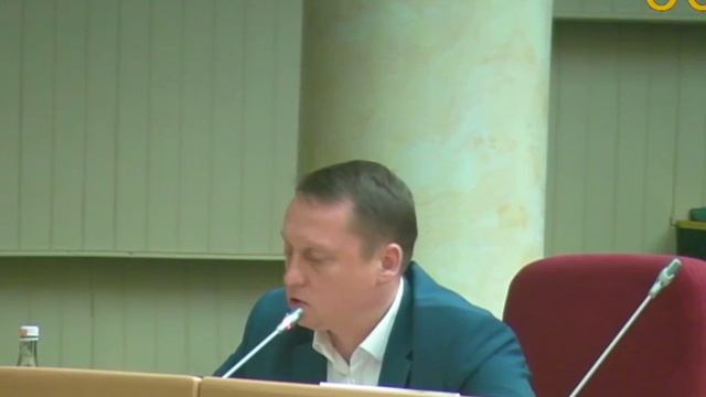 Вопрос министру молодежной политики и спорта региона Олег Дубовенко.mp4