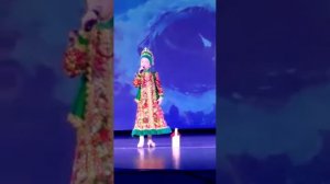 Ягода и красна и розова Валерия Котлярова