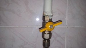 Совет от Петровича как настроить температуру воды в газовой колонке!!!