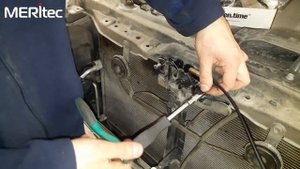 Toyota Highlander II & Defen.time - видеоинструкция по установке блокиратора капота