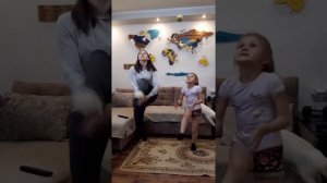 Упражнения с теннисным мячом на ловкость и координацию движений в домашних условиях