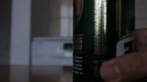 Зина, продавец из магазина