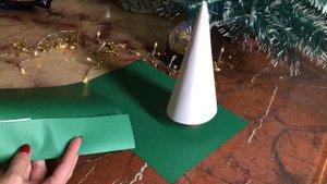 Как сделать елку из бумаги