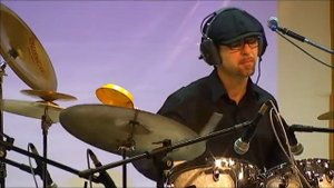 MICHAEL JACKSON's "blood on the dance floor" played by the drummer ALEX REIS in workshop