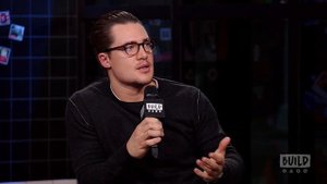 Alexander Dreymon Rethinks His Stance On Social Media
