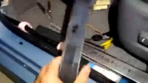 Накладки на пороги с подсветкой (монтаж)