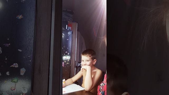 Влог Калининград Даниил делает уроки в прописях 1 класс смотреть онлайн